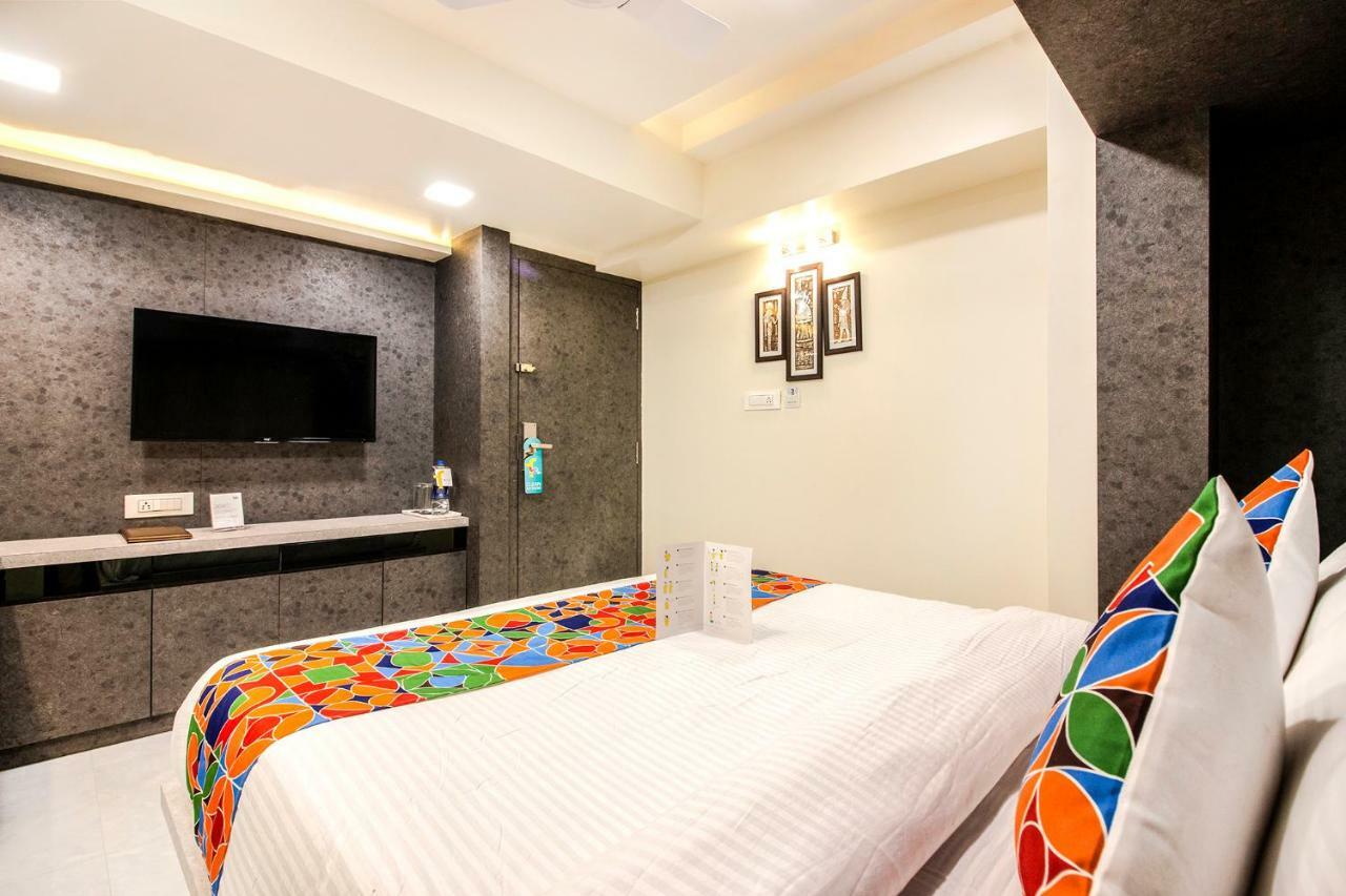 Hotel Radana Vashi Navimumbai Nová Bombaj Exteriér fotografie
